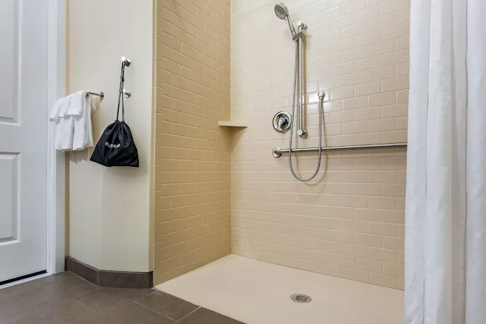 Candlewood Suites Bethlehem South by IHG 4