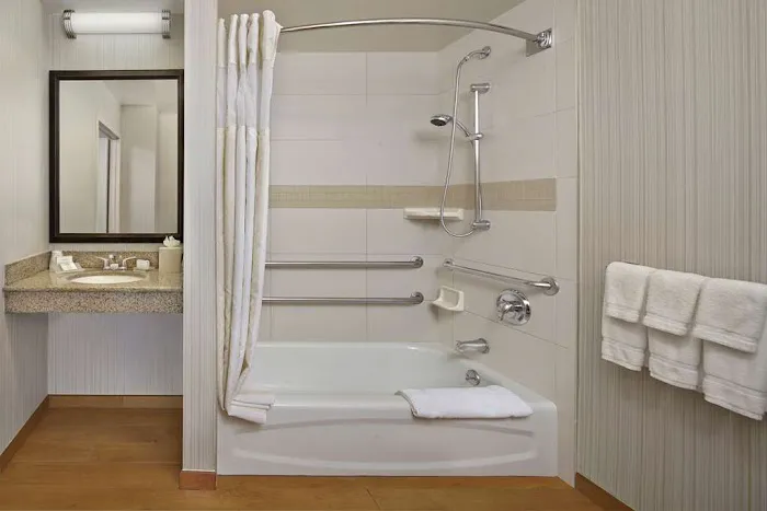 Hilton Garden Inn Danbury 4