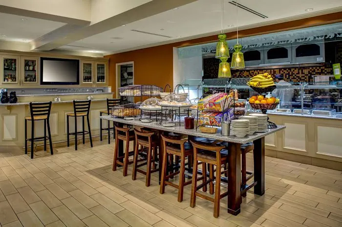 Hilton Garden Inn Danbury 4