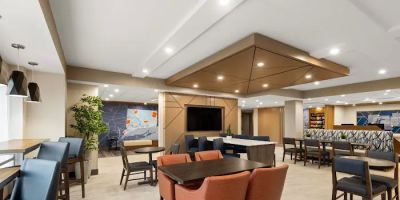 Holiday Inn Express & Suites Danbury - I-84, an IHG Hotel