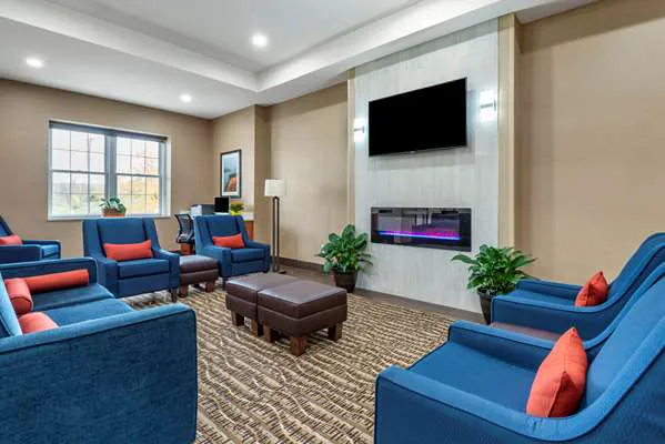 Comfort Inn 4