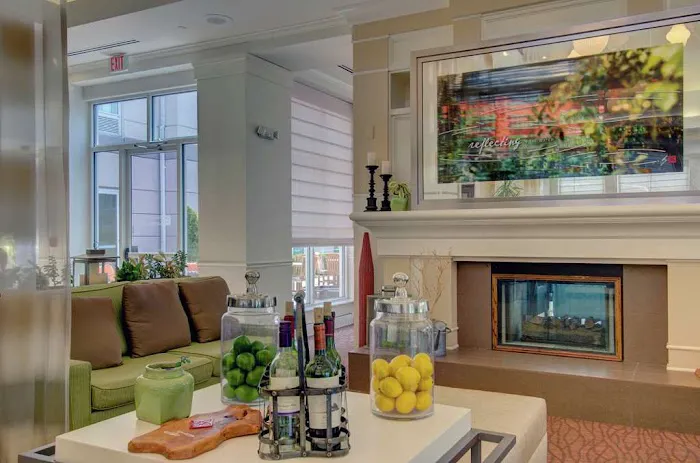 Hilton Garden Inn Norwalk 4