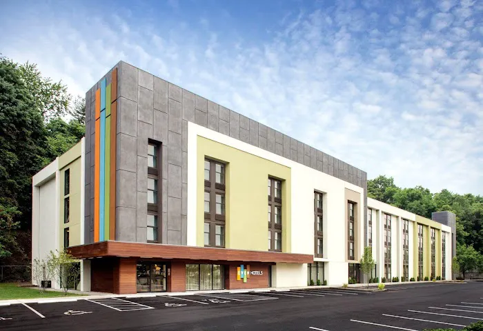 EVEN Hotel Norwalk, an IHG Hotel 4
