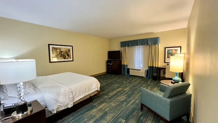 Hampton Inn & Suites Stroudsburg Pocono Mountains 5