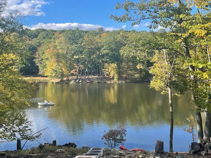 Pocono House on Lake with Kayaks, Hot Tub, and Sauna 4