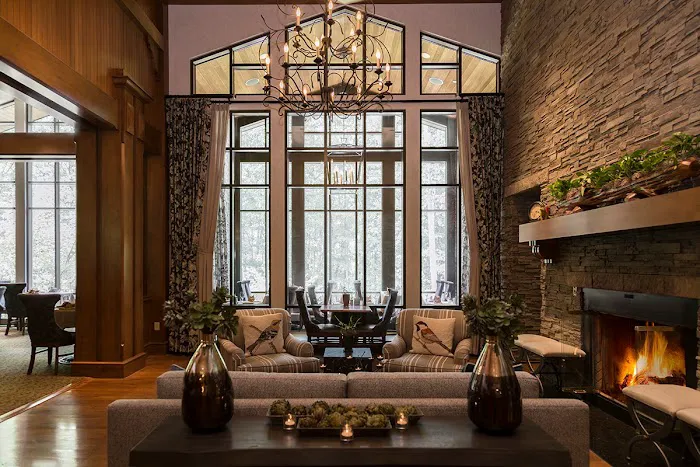 The Lodge at Woodloch 4