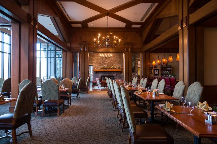 The Lodge at Woodloch 4
