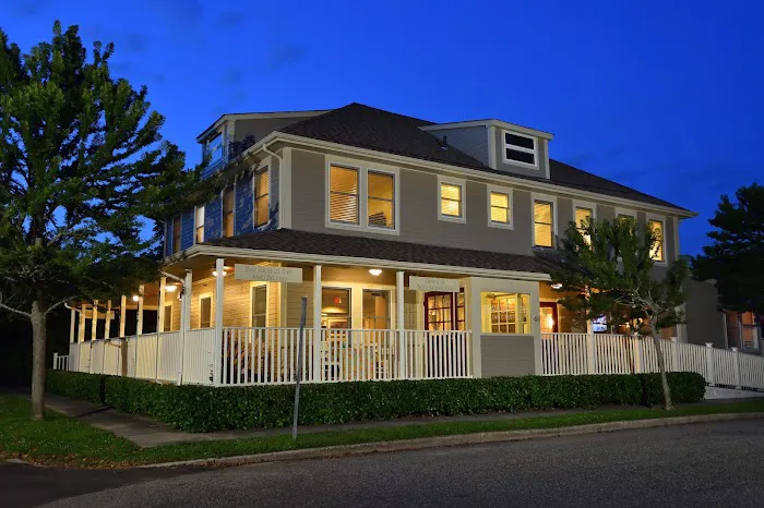 Bay Breeze Inn 5