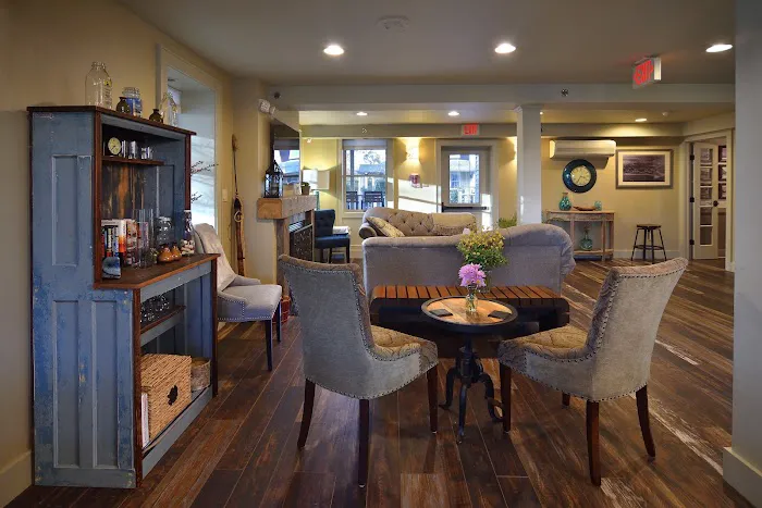 Bay Breeze Inn 5