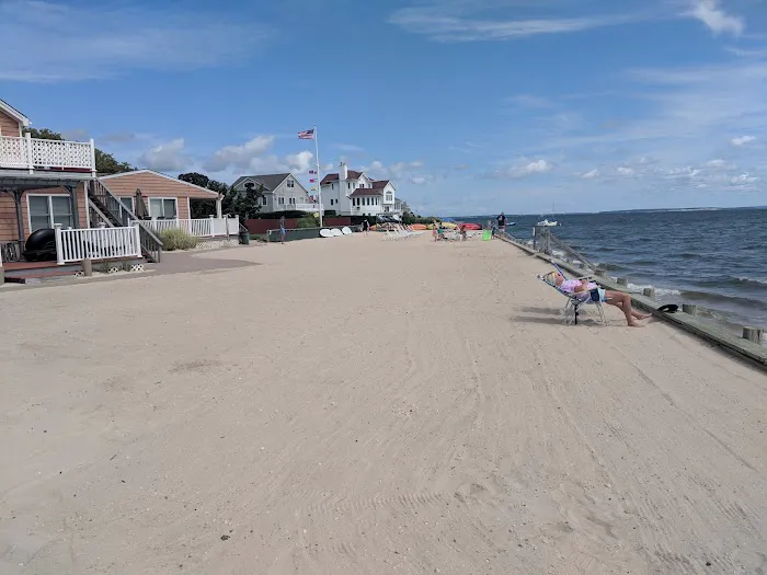 Jamesport Bay Suites 5