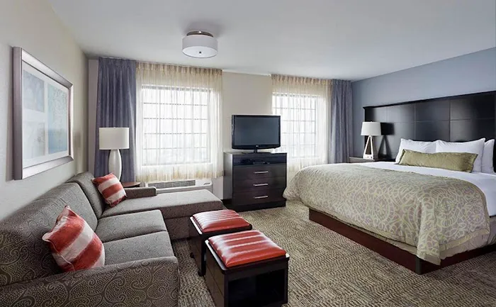 Staybridge Suites Philadelphia- Montgomeryville by IHG 4