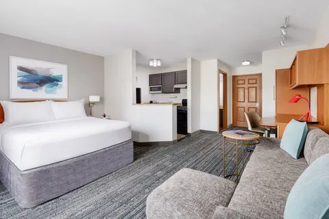 TownePlace Suites Philadelphia Horsham 4