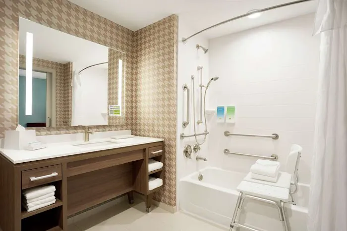 Home2 Suites by Hilton Warminster Horsham 4