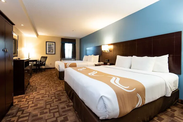 Quality Inn & Suites Quakertown-Allentown 4