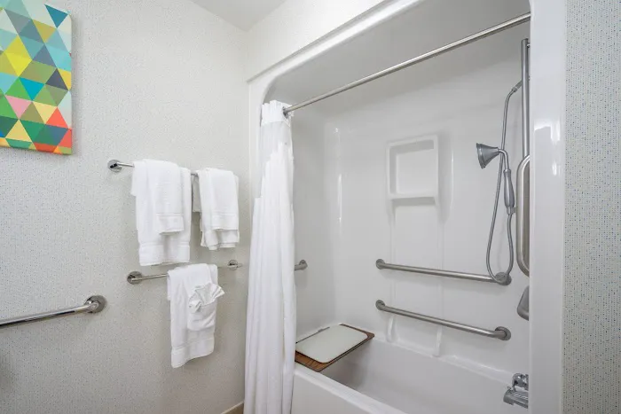 Holiday Inn Express & Suites Quakertown - Allentown Area by IHG 4