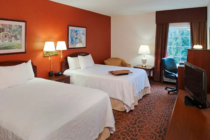 Hampton Inn & Suites Bethlehem 4