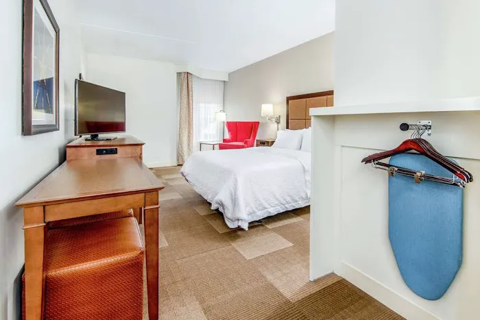 Hampton Inn & Suites Bethlehem 4