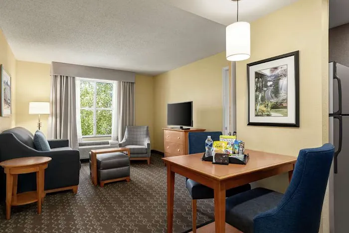 Homewood Suites by Hilton Allentown-Bethlehem Airport 4
