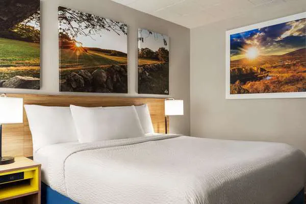 Days Hotel by Wyndham Allentown Airport / Lehigh Valley 4