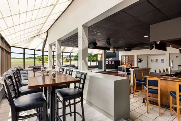 Days Hotel by Wyndham Allentown Airport / Lehigh Valley 4