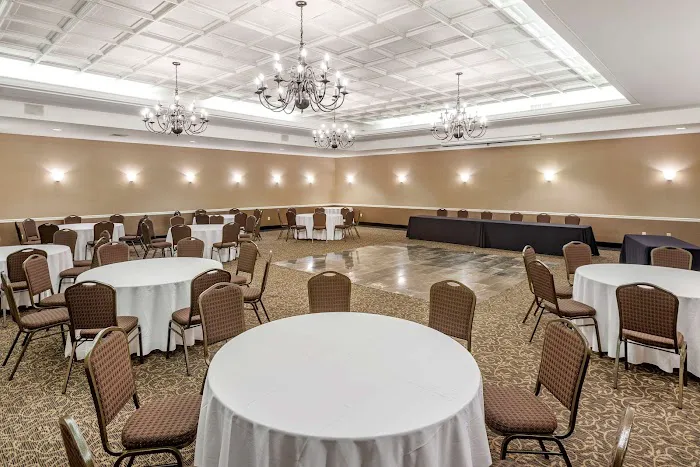 Comfort Suites Bethlehem Near Lehigh University and LVI Airport 5
