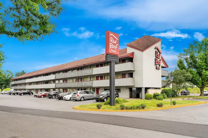 Red Roof Inn Allentown Airport 4