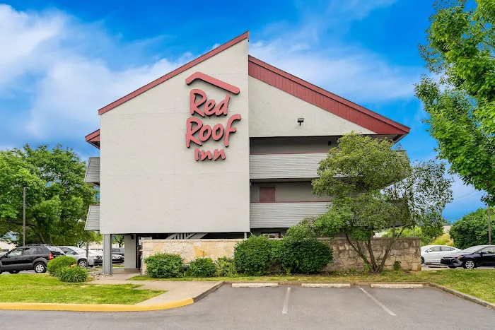 Red Roof Inn Allentown Airport 4