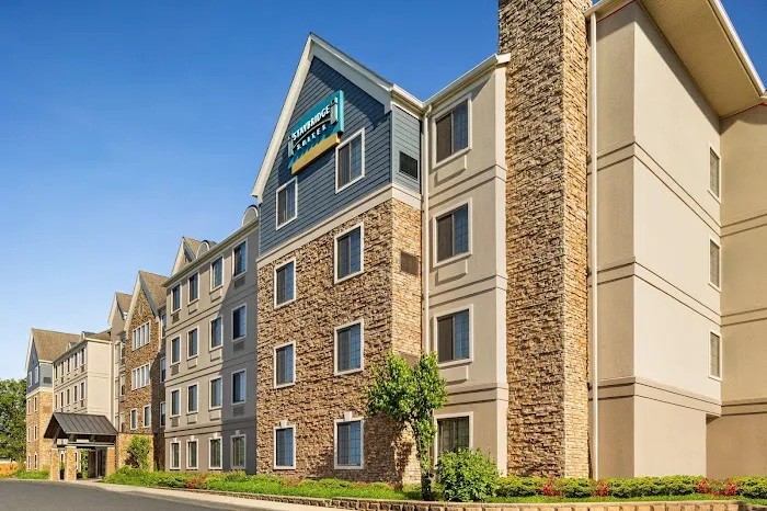 Staybridge Suites Allentown Bethlehem Airport by IHG 4