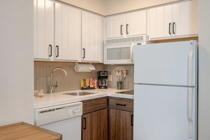 Staybridge Suites Allentown Bethlehem Airport by IHG 4