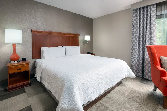 Hampton Inn Danbury 4