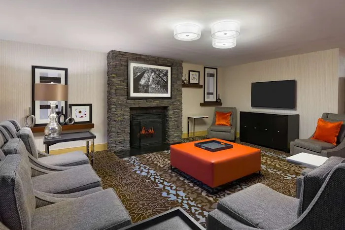 Hampton Inn Danbury 4