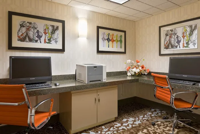 Hampton Inn Danbury 4