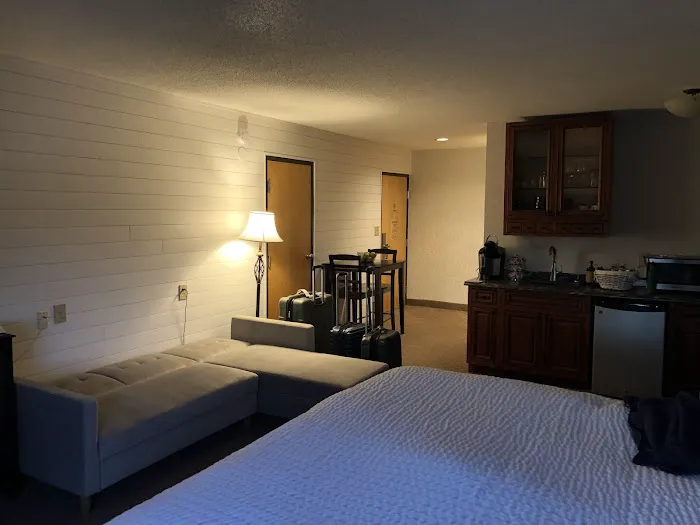 Harvest Inn Hotel 4