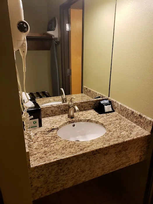Harvest Inn Hotel 4