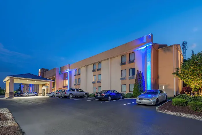 Best Western Plus Poconos Hotel 4