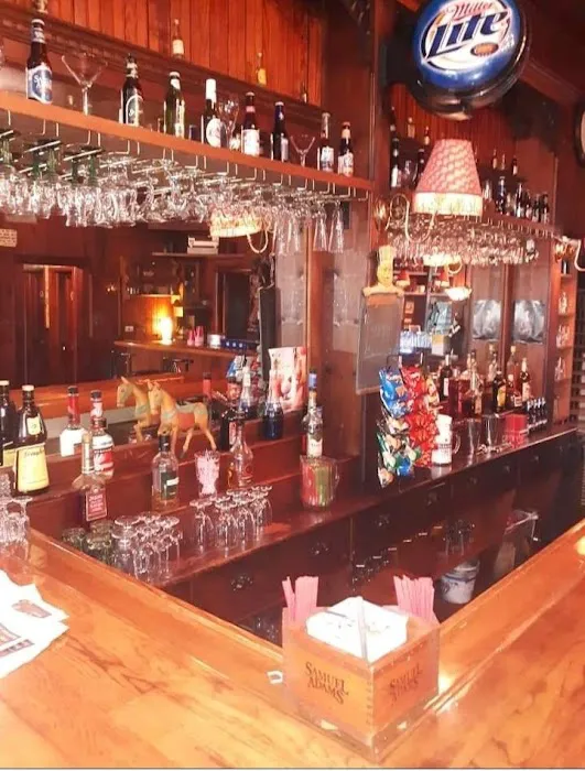 Moonshadow inn 4