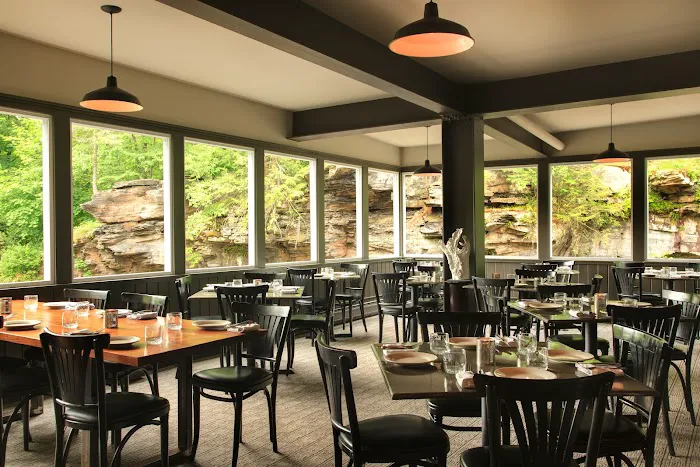Ledges Hotel 4