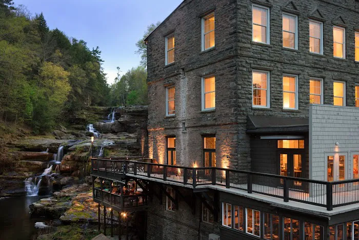 Ledges Hotel 4