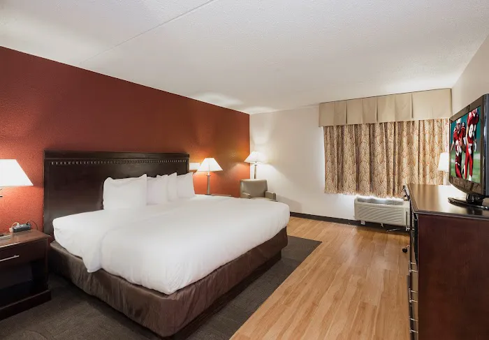 Red Roof Inn & Suites Mt Holly - McGuire AFB 4