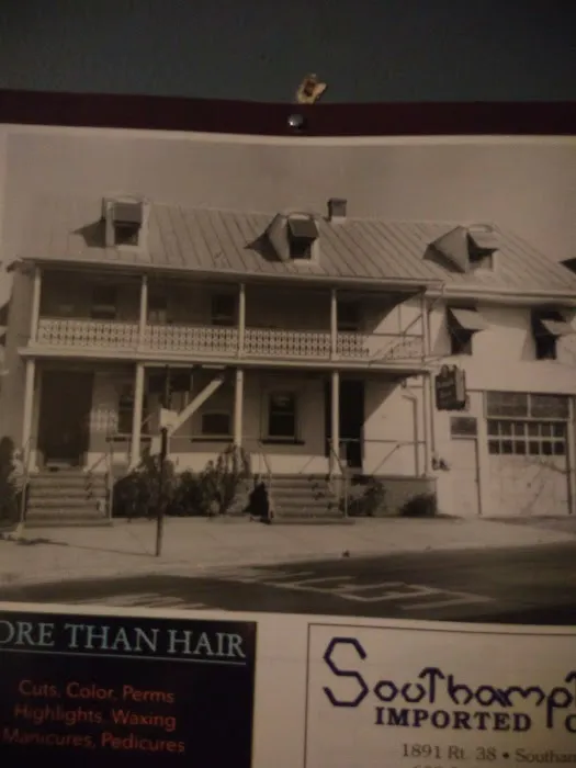 Hotel & Tavern 4