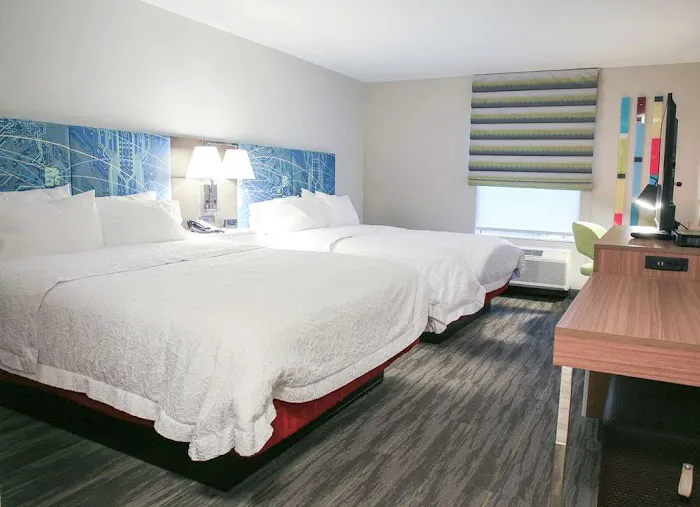 Hampton Inn & Suites Mount Laurel/Moorestown 4
