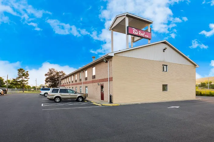 Red Roof Inn Allentown South 4