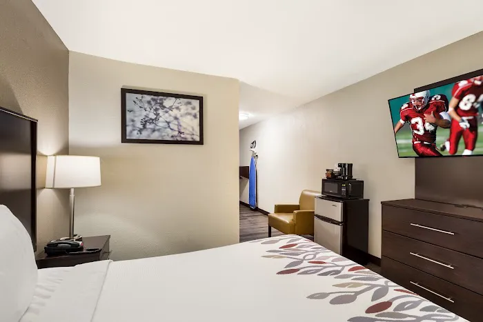 Red Roof Inn Allentown South 4