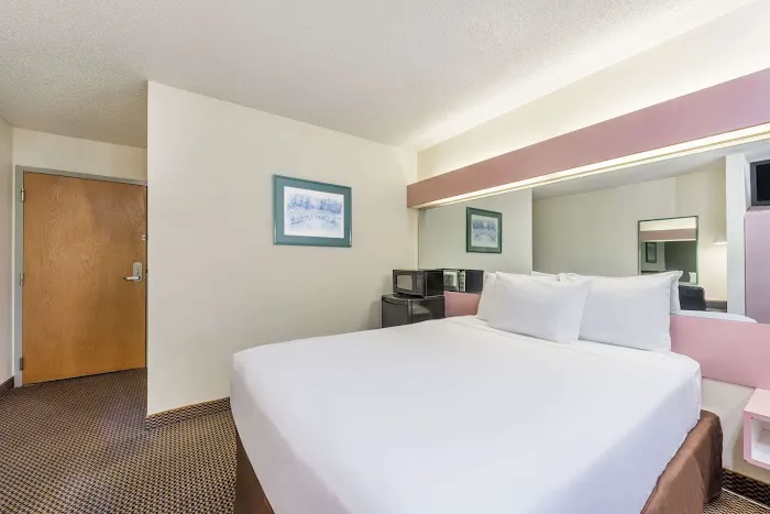 Knights Inn Allentown 4