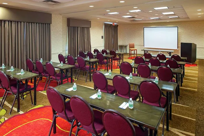 Hilton Garden Inn Allentown Bethlehem Airport 4