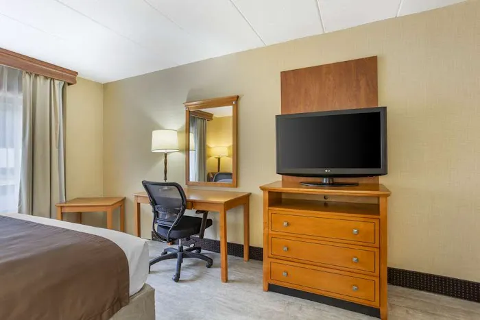 Best Western Danbury/Bethel 4