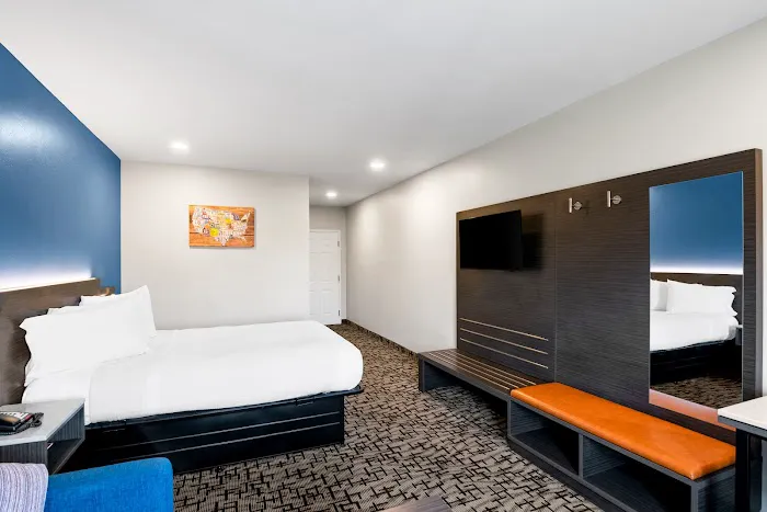 Econo Lodge - Bethel/Danbury 4