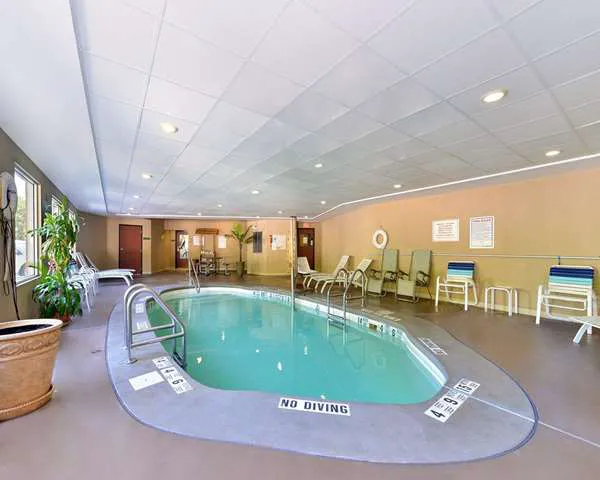Quality Suites 4