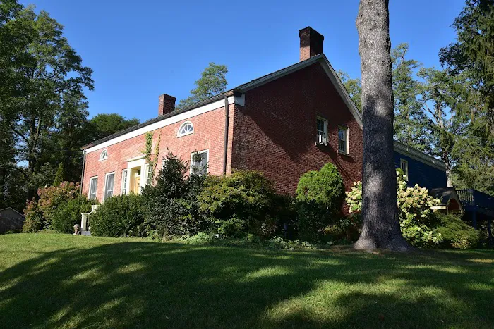ElmRock Inn 4
