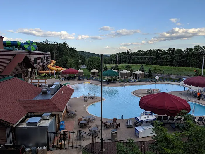 Great Wolf Lodge Water Park | Pocono Mountains 4